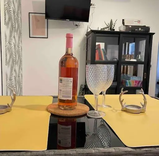 Hh_ferienhaus Nicole, 100 Meter Zum Badesee * Gorden-Staupitz